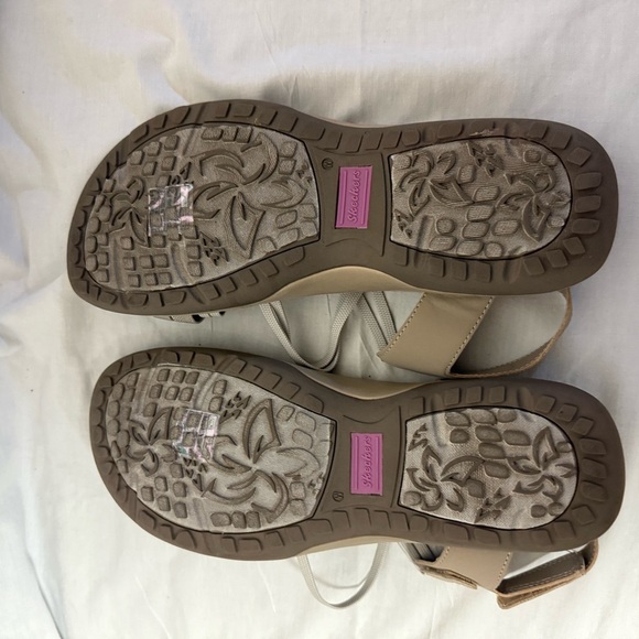 Skechers Women's Sandals in Taupe and Light Gray - Picture 8 of 8